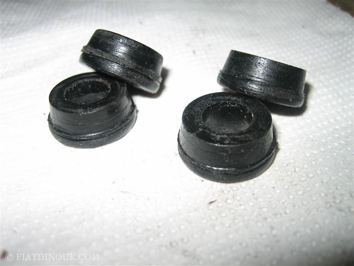 Torsion bar linkage bushes